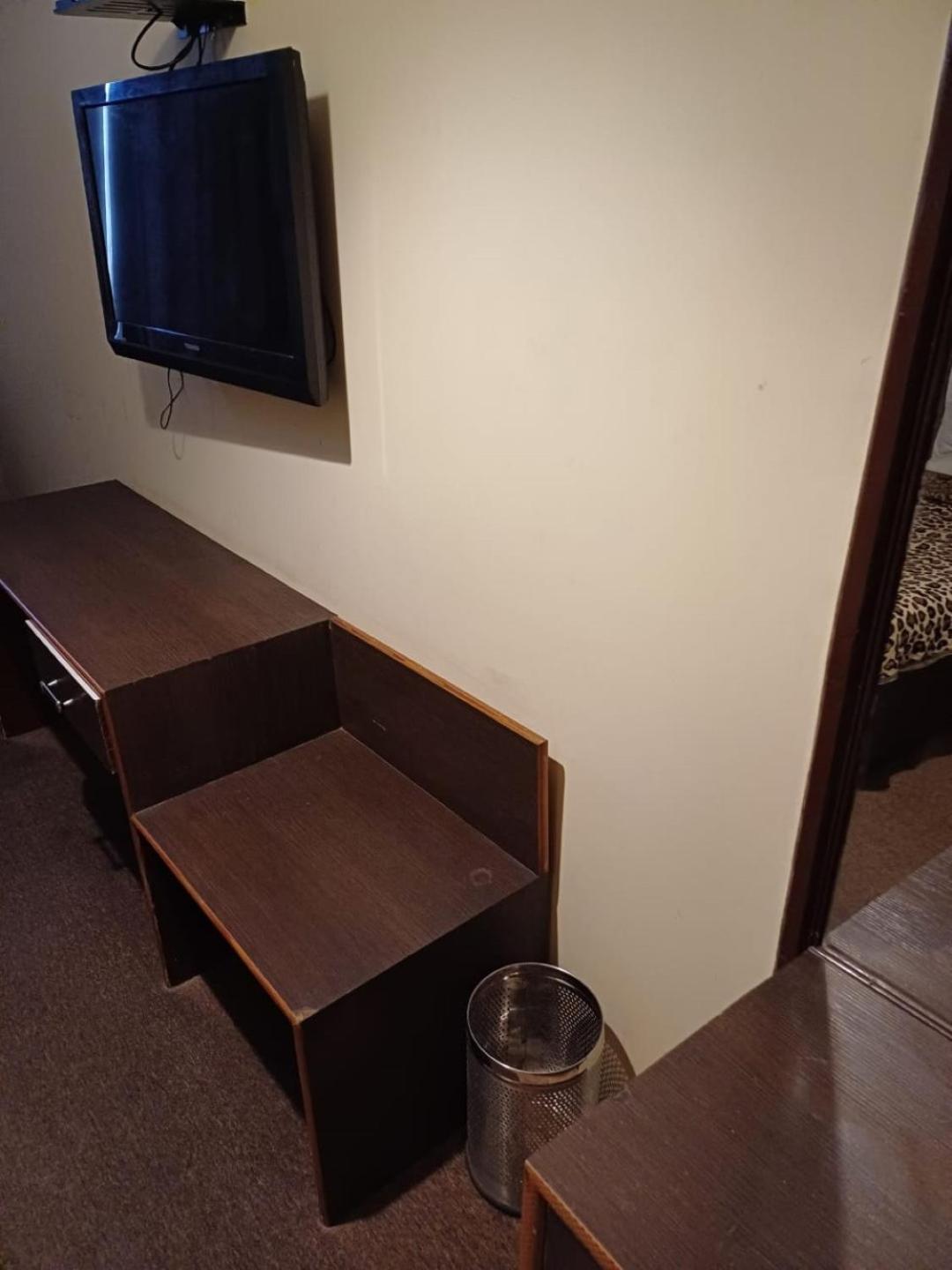 Hotel Town Centre , Srinagar Екстериор снимка